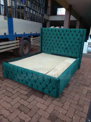 Elegant 5*6 Green Fabric Bed