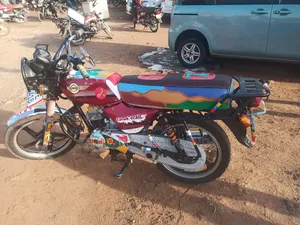 Simba UG Boss+ 100cc 2023 Red