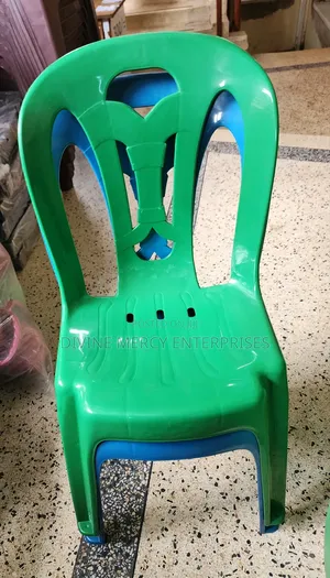 K a Ke Re Chair