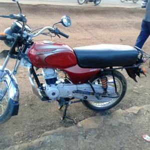 Bajaj Boxer 100 2024 Red