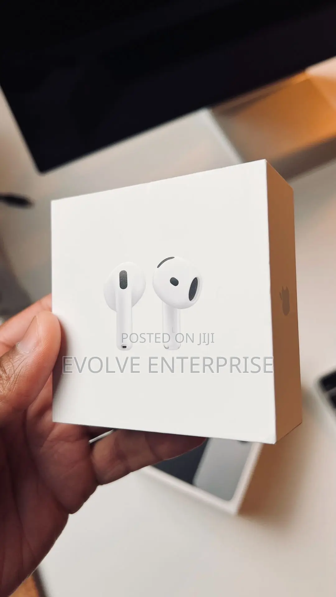 Original Apple Airpods 4 NC Active Noise Cancellation