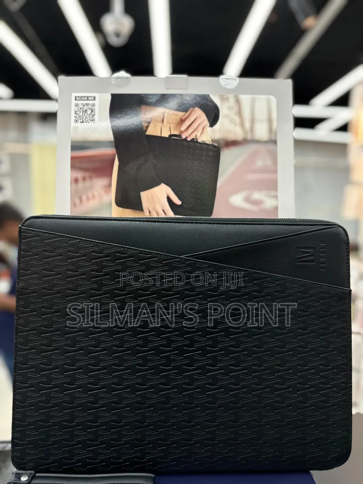 Levelo Book Type Laptop Sleeve 16"