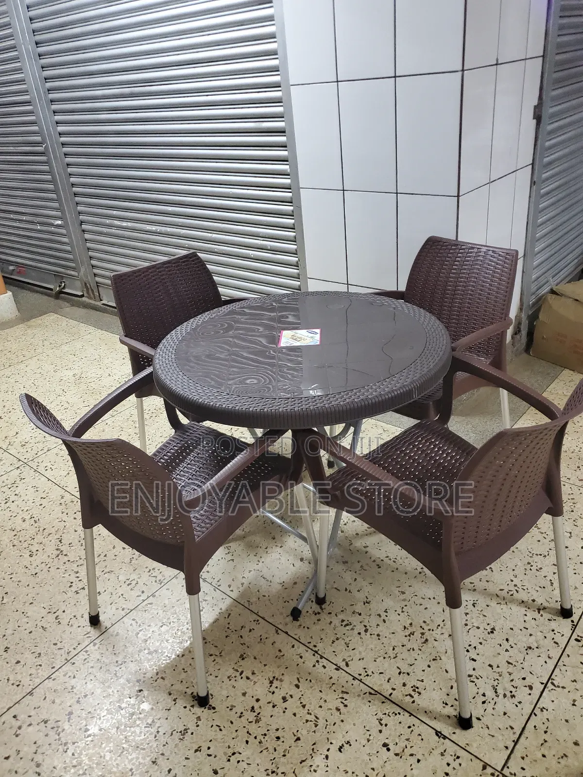Restaurant/Bar Chairs and Table World Class