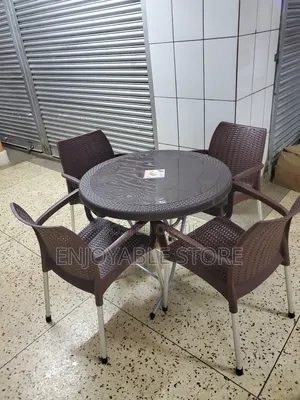 Restaurant/Bar Chairs and Table World Class