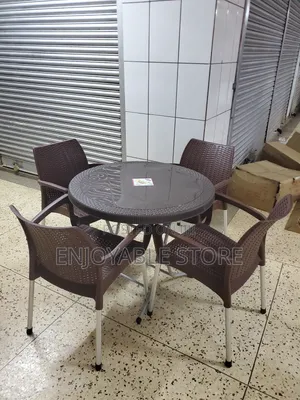 Restaurant/Bar Chairs and Table World Class
