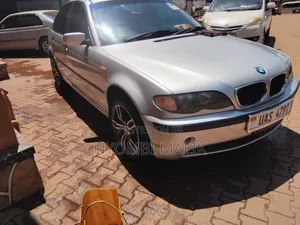 BMW 318i 2004 Silver