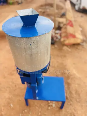Photo - Distressed 7kgs New Gnuts Grinding Machine