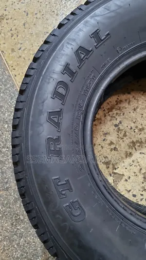 265/70r15 112T Foreign Used Saveros Made in Indonesia
