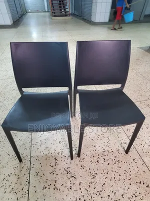 Black Pladtic Restaurant Chairs