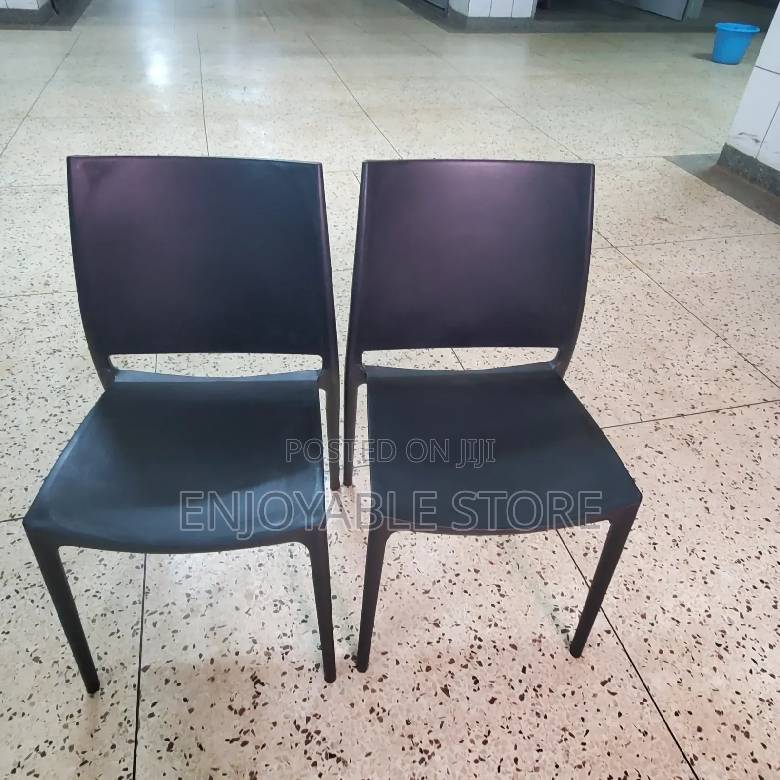 Black Pladtic Restaurant Chairs
