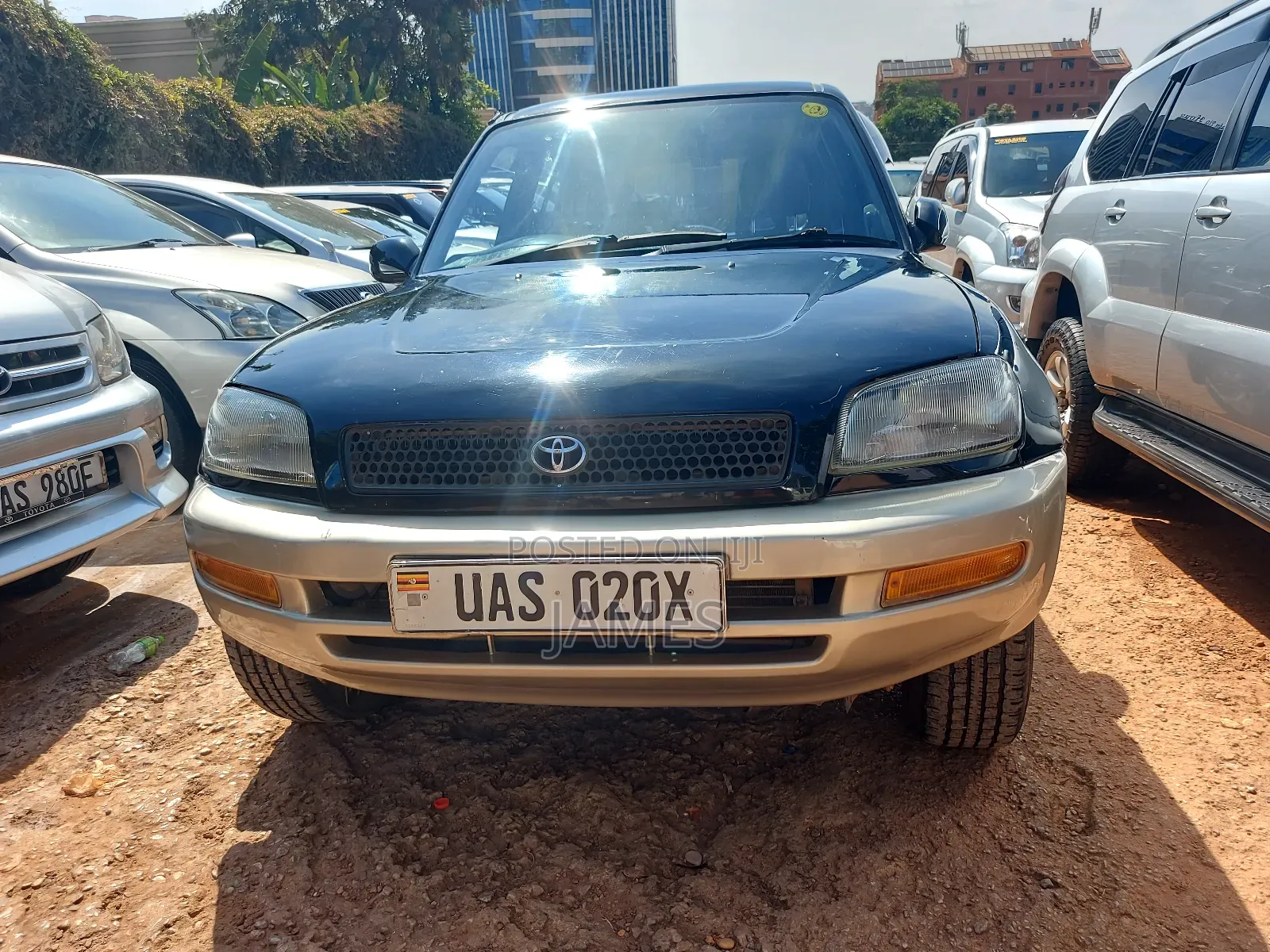 Toyota RAV4 1995 Black