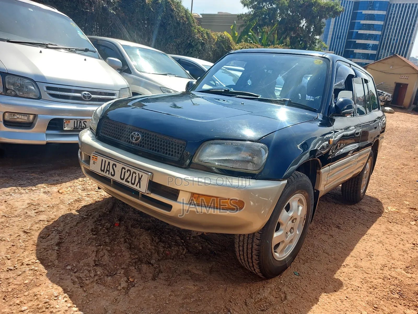 Toyota RAV4 1995 Black