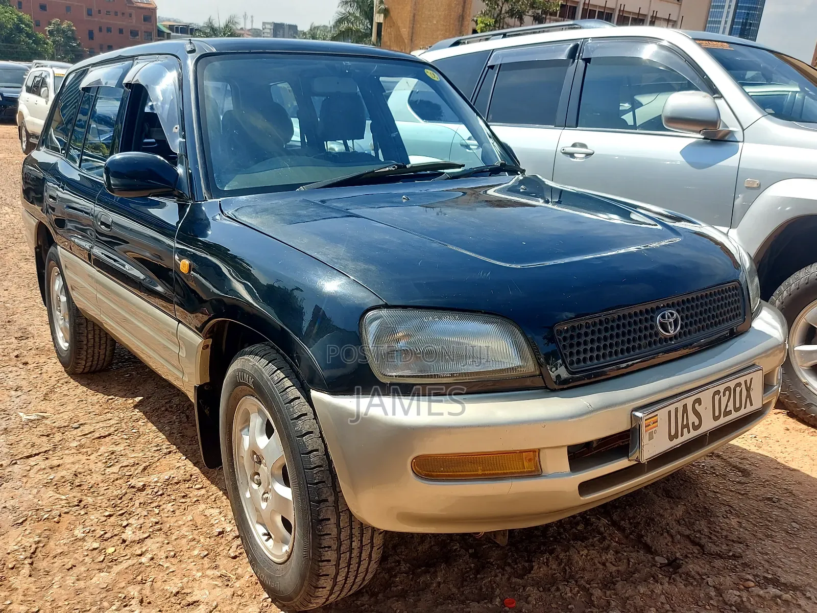 Toyota RAV4 1995 Black