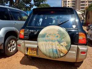 Toyota RAV4 1995 Black