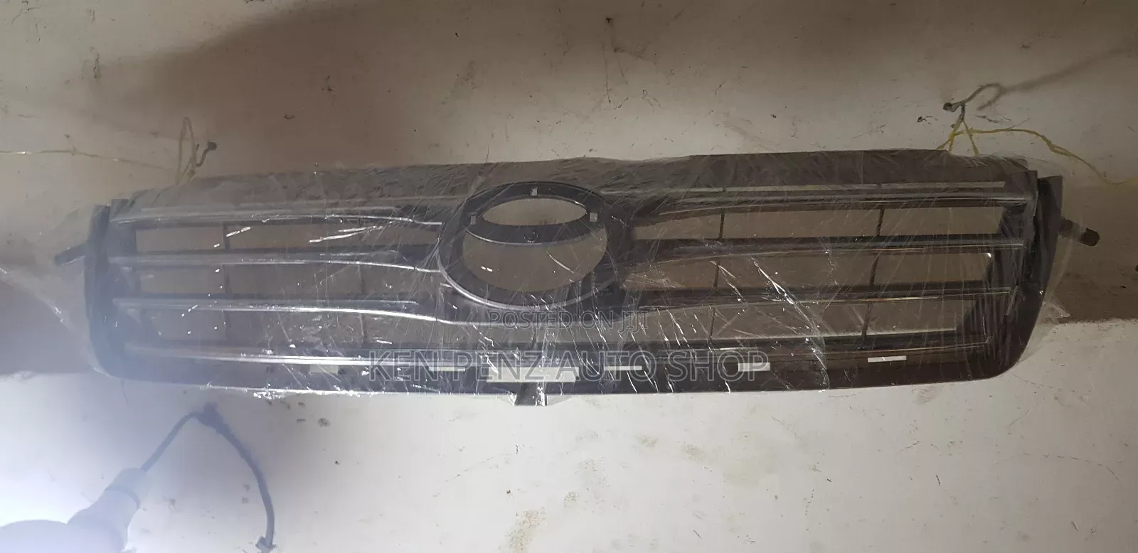 Grill for Toyota Vanguard