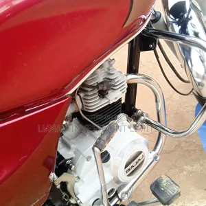 Bajaj Boxer 100 2023 Red