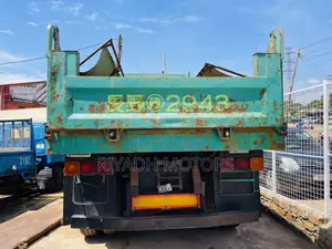 Isuzu 10PD1 Engine Long Body