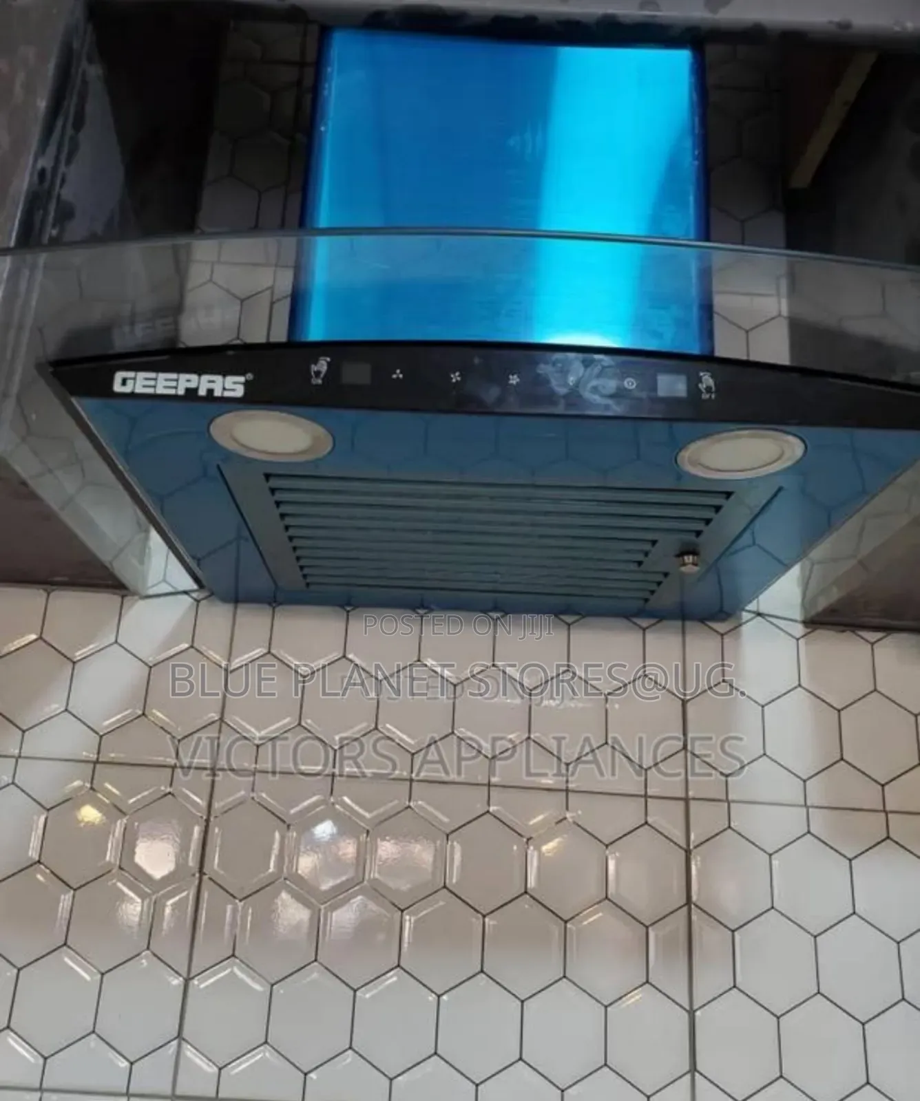 GEEPAS "60cm" Glass Curved Chimney Hoods \\ 230w \\ GHD601GB