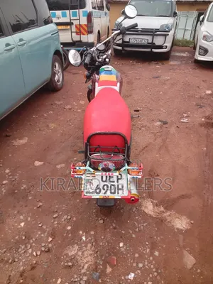Bajaj Boxer 100 2022 Red