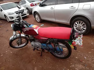 Bajaj Boxer 100 2022 Red