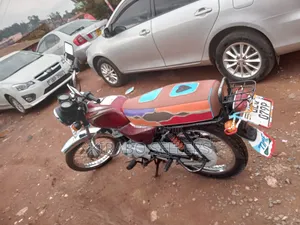 Bajaj Boxer 100 2023 Red