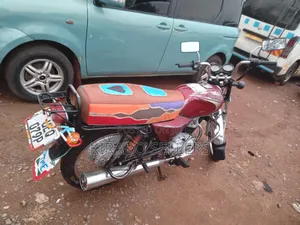 Bajaj Boxer 100 2023 Red