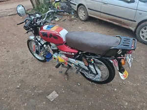 Simba UG Boss+ 100cc 2023 Red