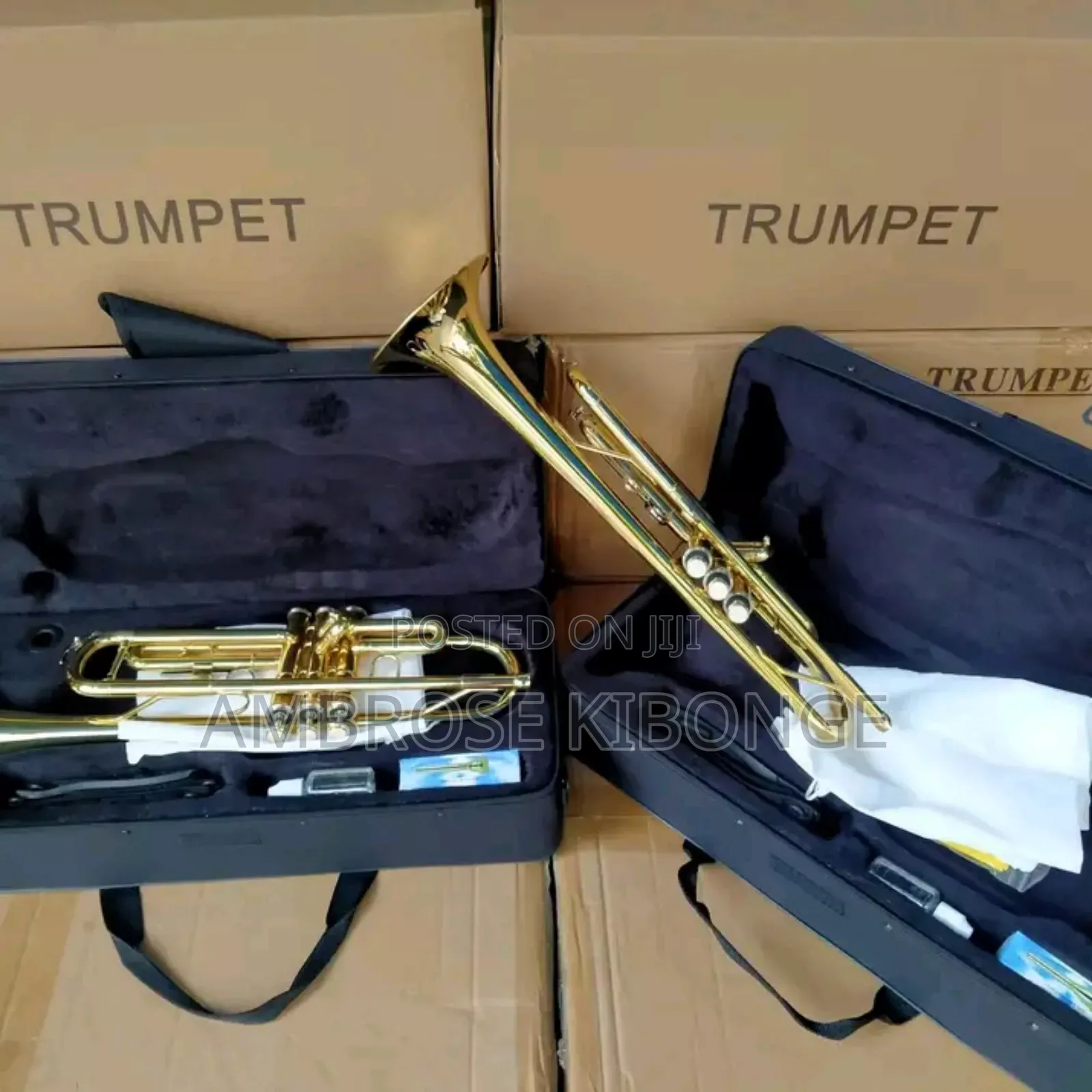 Original YAMAHA Professional Trumpet With FREE Accessories.