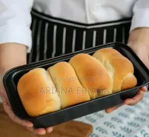 Photo - Non-Sticky Rectangular Baking Pan