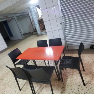 Cocktail Restaurant Chairs and Table Set Brand New