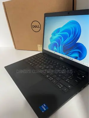 Laptop Dell Latitude 3520 12GB Intel Core I5 SSD 256GB