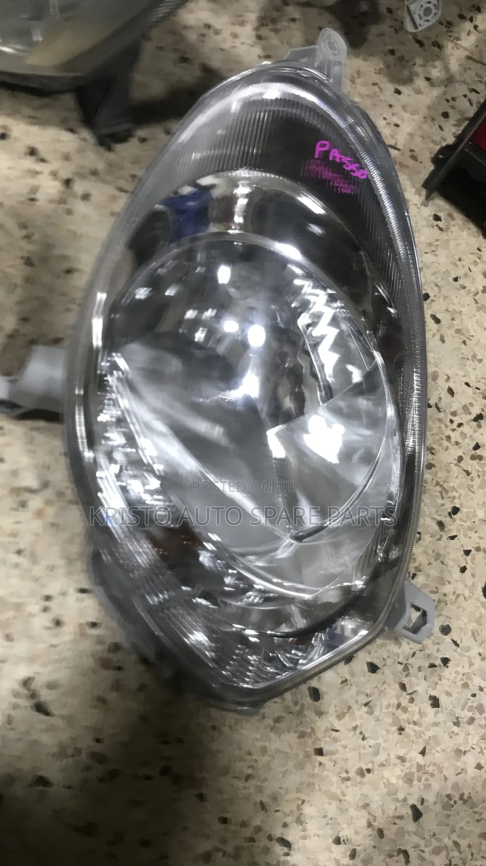 Headlamps Toyota Passo