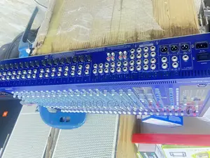 Yamaha MG24 Live Mixer