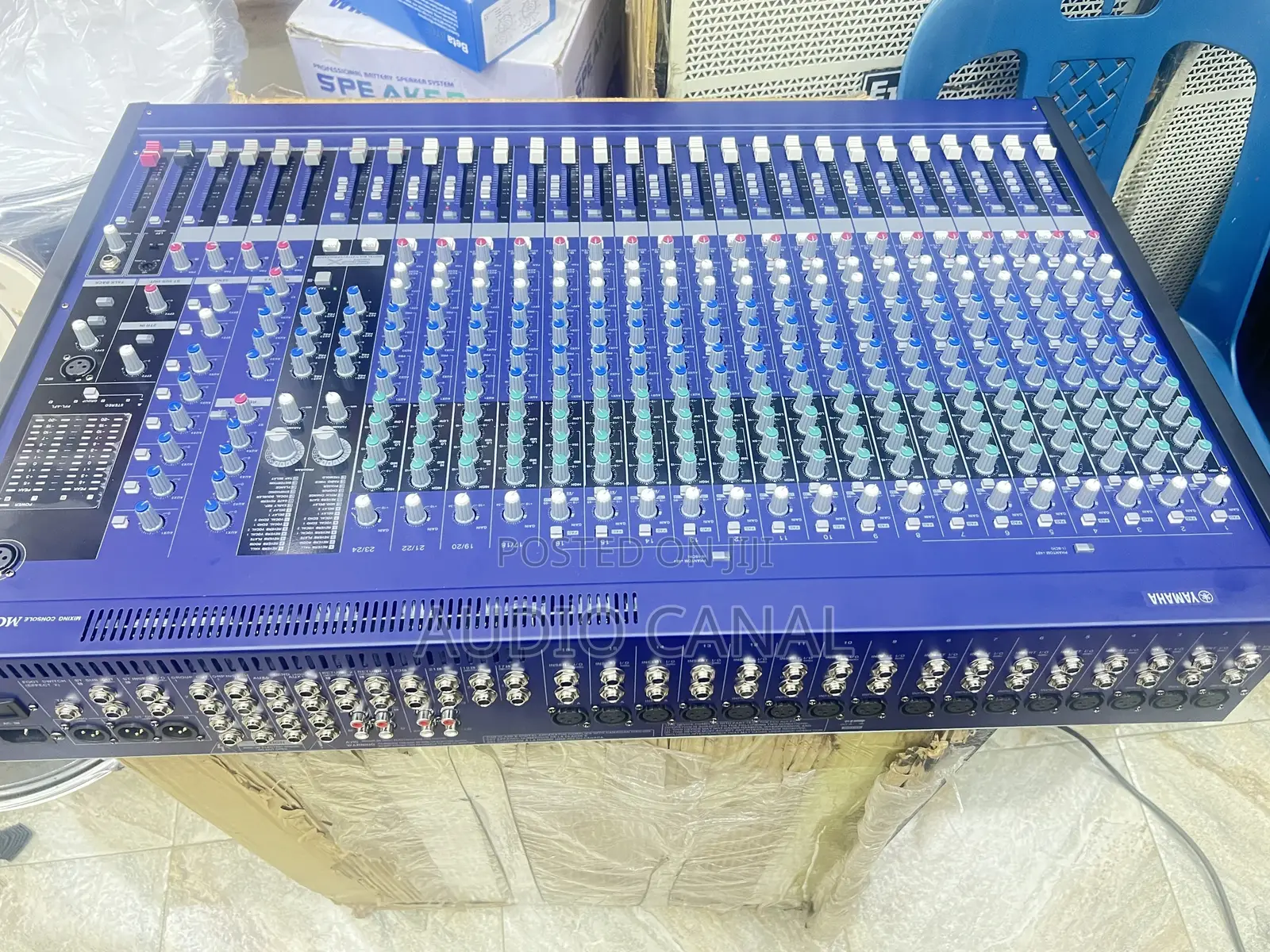 Yamaha MG24 Live Mixer