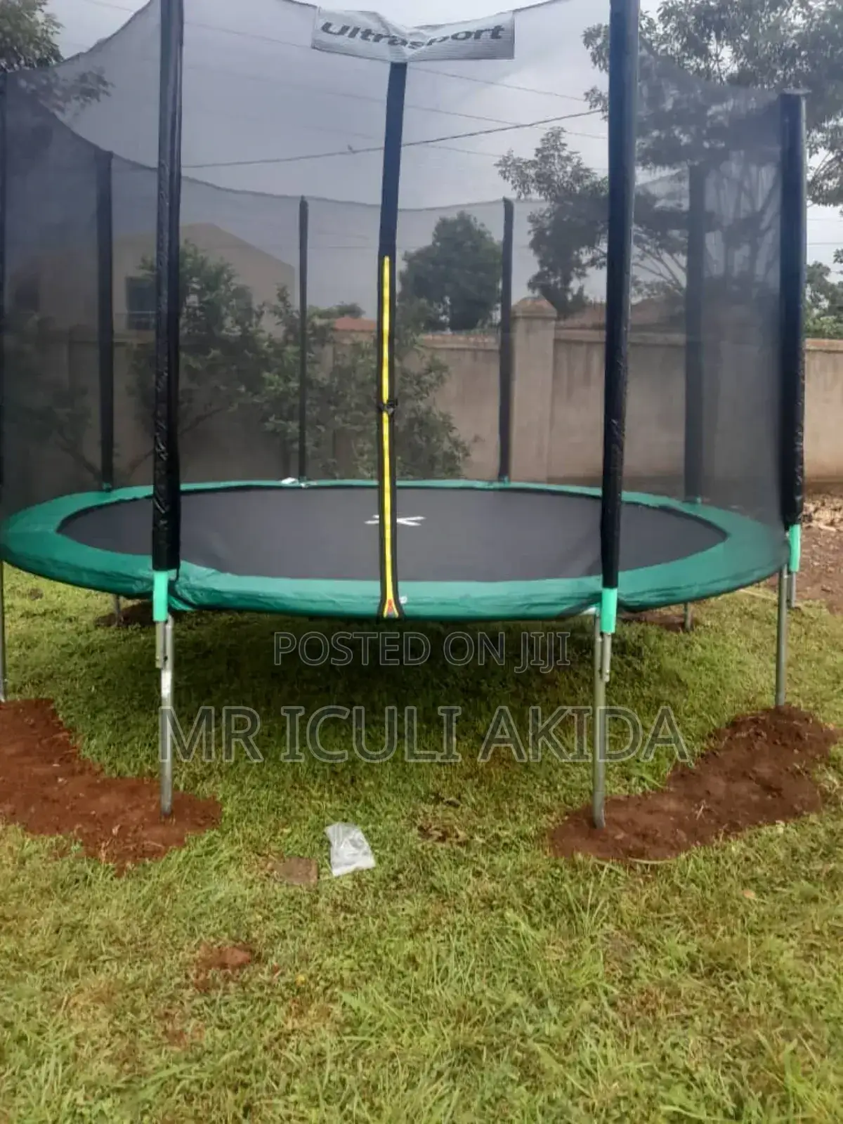 12ft Garden, Commercial Tall Net Padded String Trampoline
