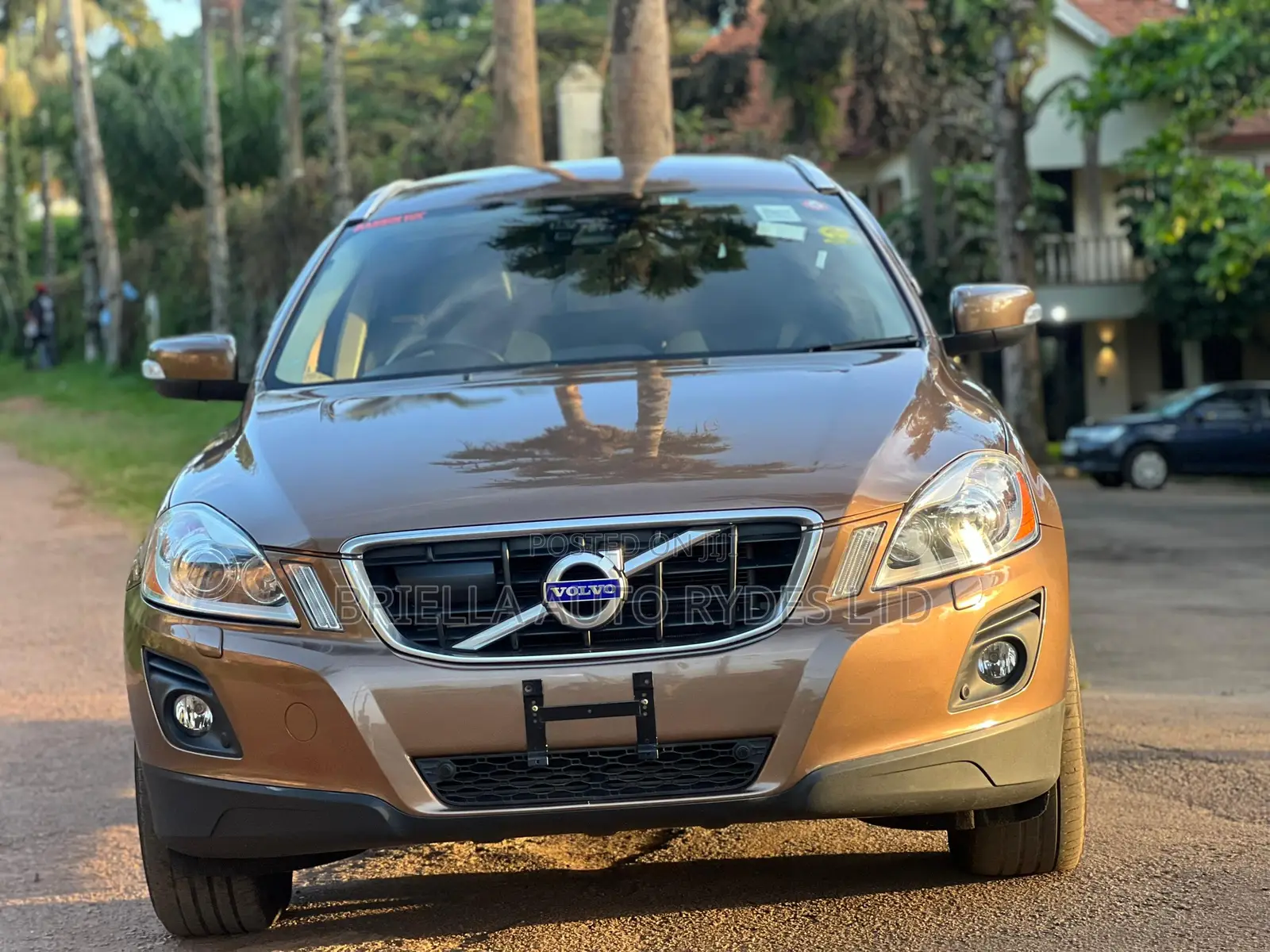 Volvo XC60 2011 Brown