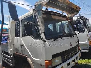 Fuso Tipper