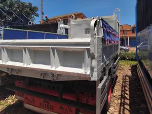 Fuso Tipper