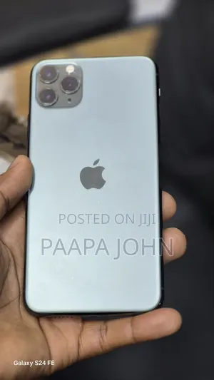 Photo - Apple iPhone 11 Pro Max 256 GB Green