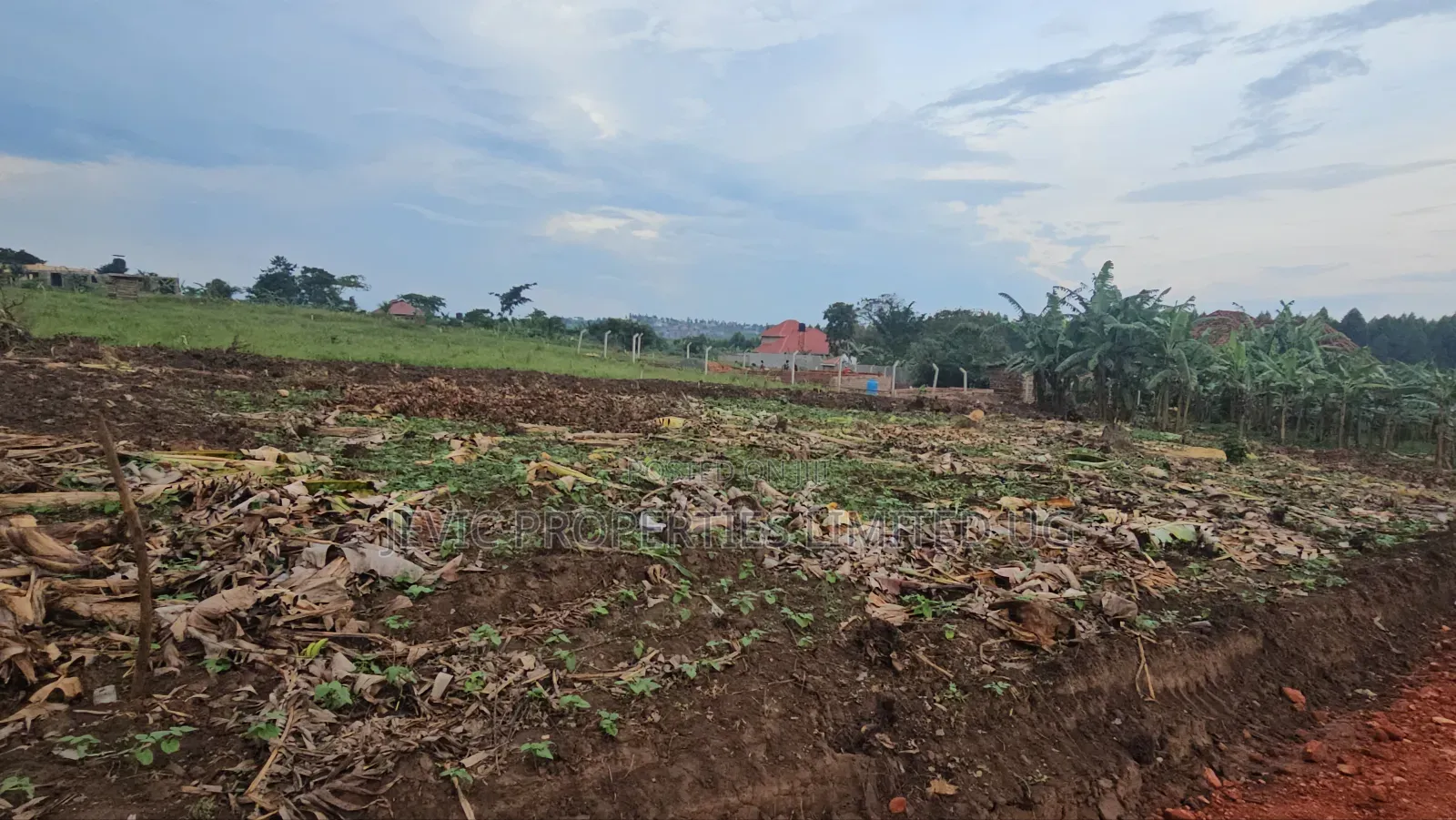 Plots for Sale at Kakiri -Kikugi Town.