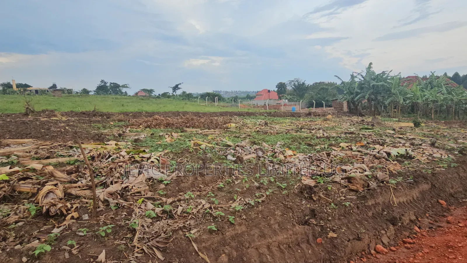 Plots for Sale at Kakiri -Kikugi Town.