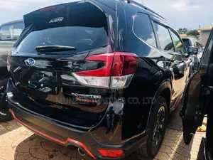 Subaru Forester Base AWD 2019 Black