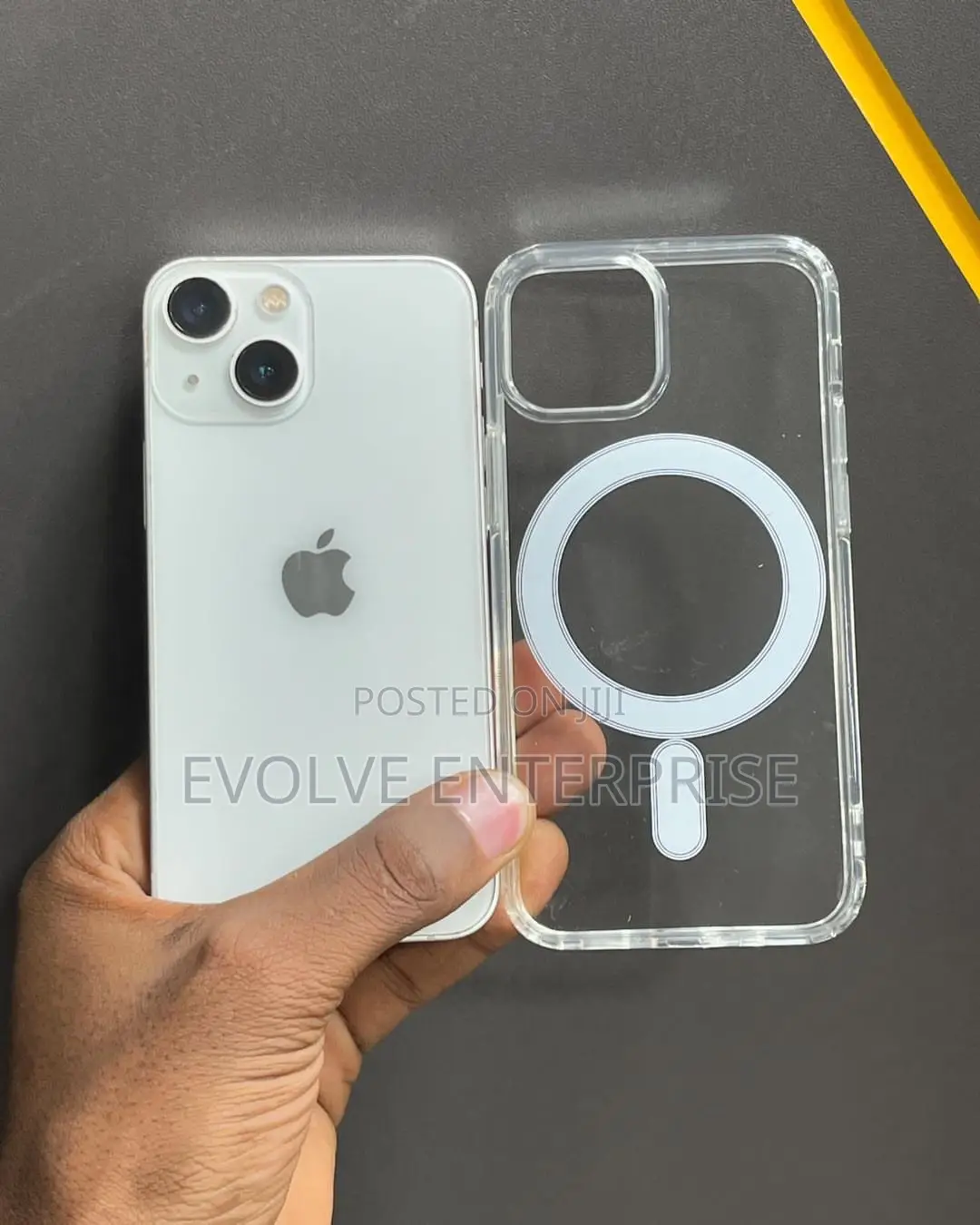 iPhone 14 Plus Transparent Magsafe Case
