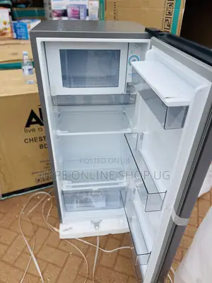 Hisense 230L Fridge With Adispenser
