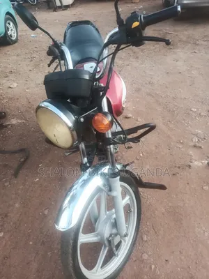 TVS HLX 125 2022 Red