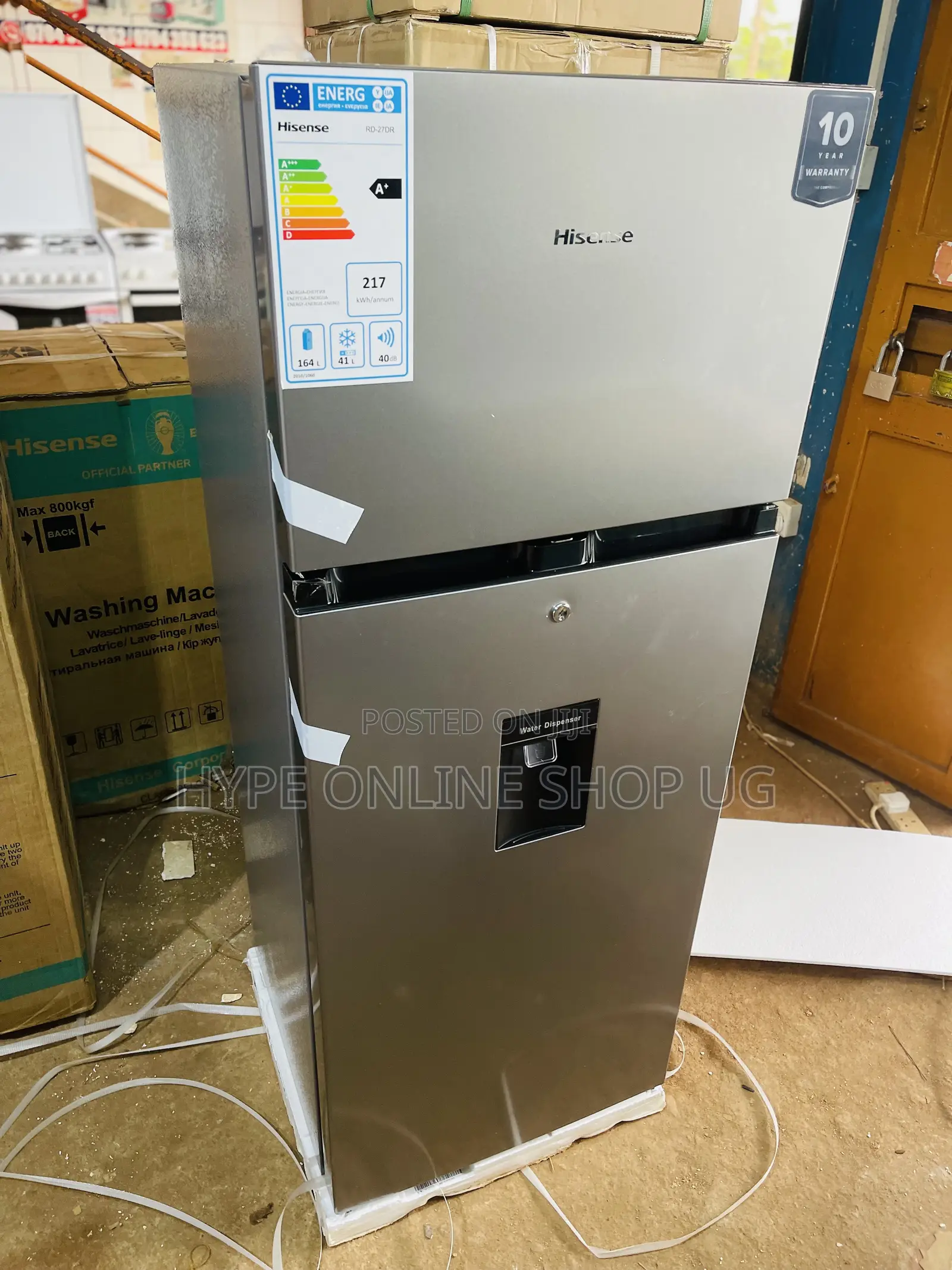 270L Hisense Fridge With a Dispenser