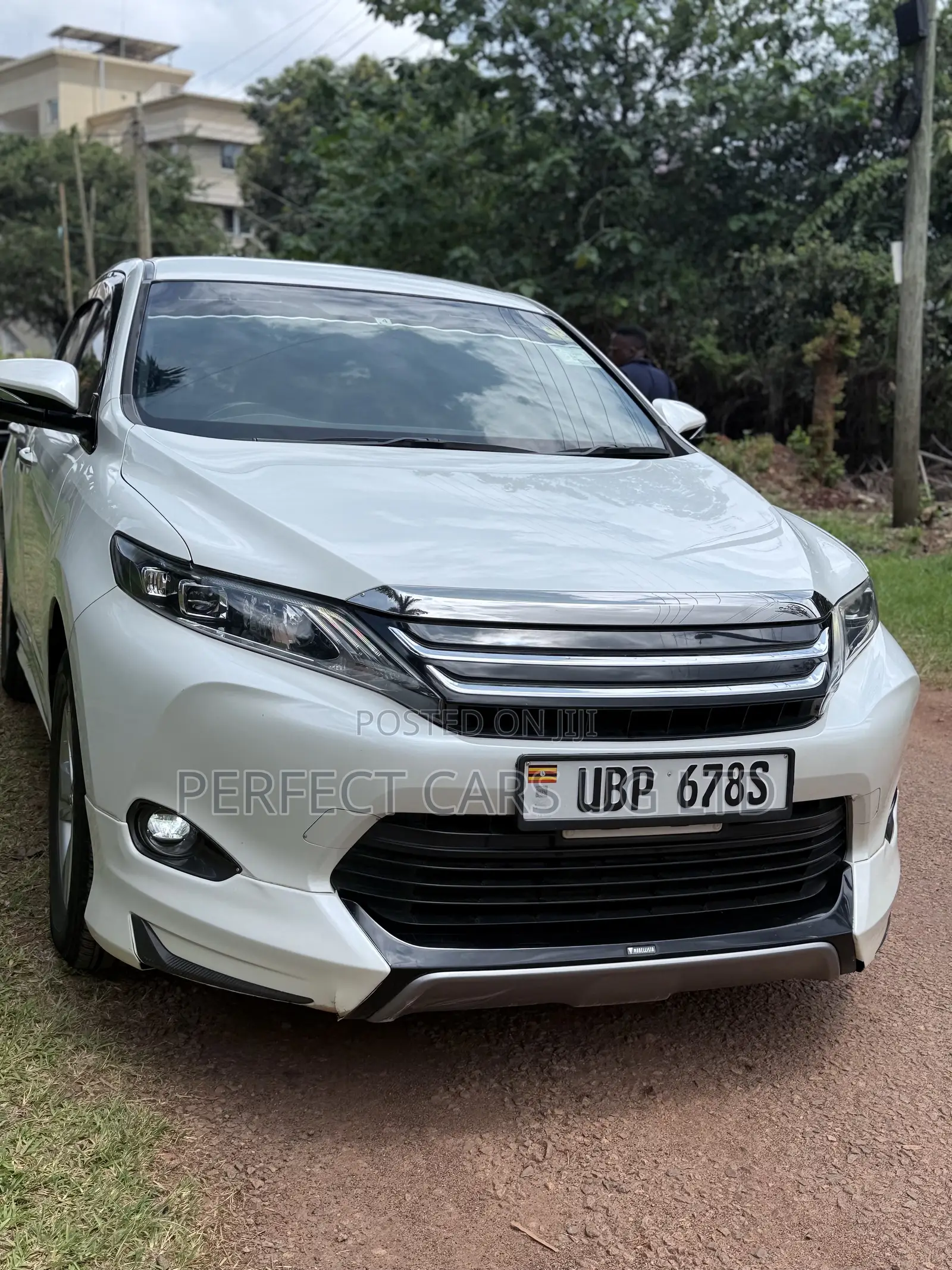 Toyota Harrier 2.0 2016 Pearl