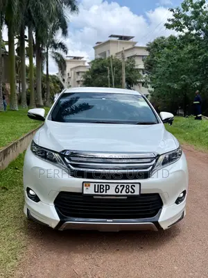 Toyota Harrier 2.0 2016 Pearl