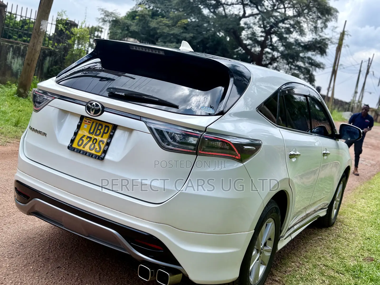 Toyota Harrier 2.0 2016 Pearl
