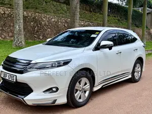 Toyota Harrier 2.0 2016 Pearl